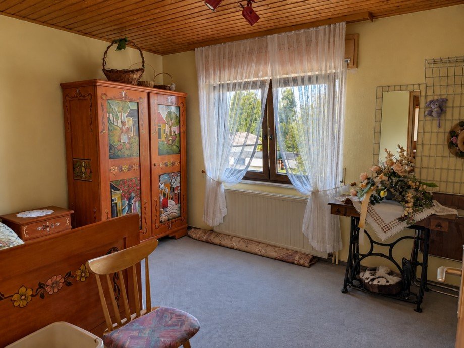 Zimmer 1 OG Einfamilienhaus Monzernheim