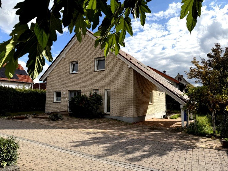Bild Immobilie Gimbsheim : Modernes Ein-Zweifamilienhaus in ruhiger Lage
