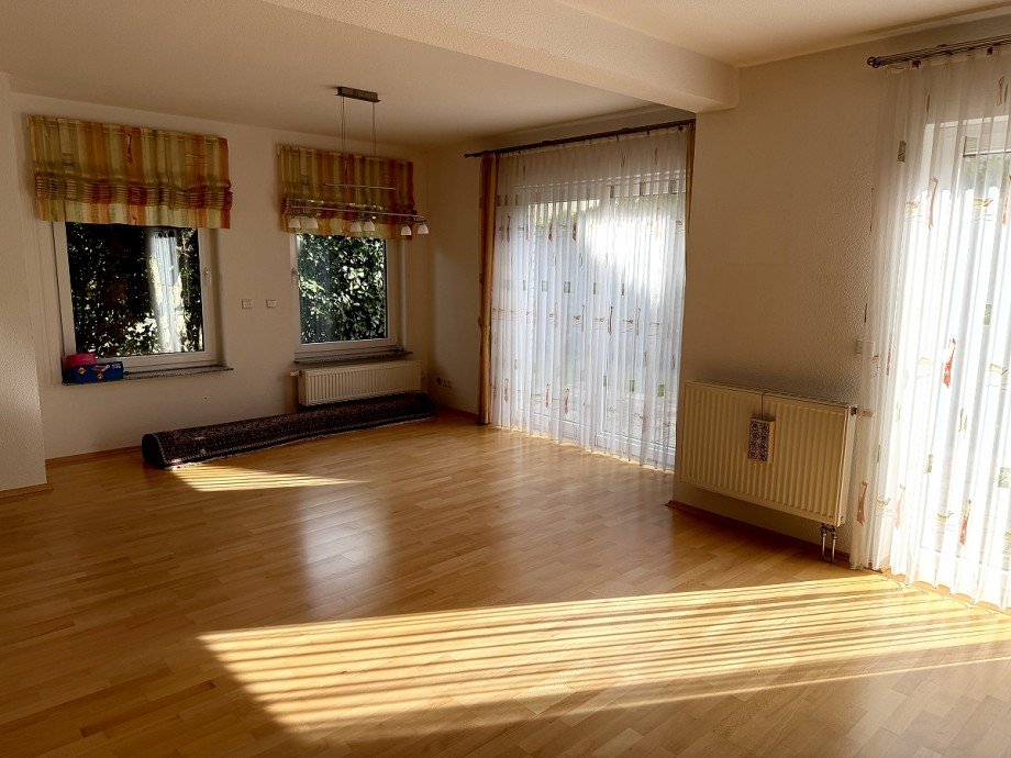 Wohnen EG Einfamilienhaus Gimbsheim