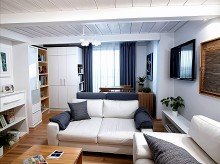 Einrichtungsbeispiel Wohnen 1.	Gro�z�giges Anwesen mit zwei H�usern, zwei Stra�enzug�ngen und Garage � Ideal f�r Familien